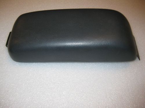 2004 pontiac sunfire console armrest black charcoal 2005 2003 chevy cavalier