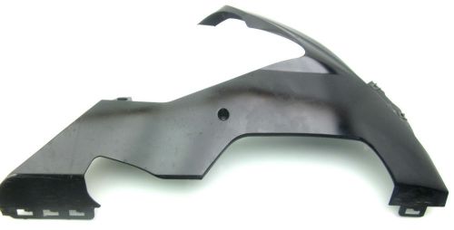 04 05 2006 r1 r-1 yzfr1 right lower under belly fairing