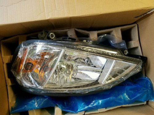 New automann freightliner headlight assembly 046-46108-000