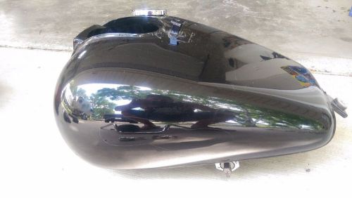 1995 kawasaki vulcan vn800a gas tank with petcock