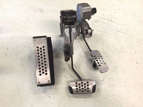 03-08 nissan 350z gas gas brake pedal set aluminum oem pedals automatic a/t