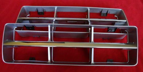 Ford f100 f250 f350 1971 &#034;restored&#034; show truck grille oem rare!