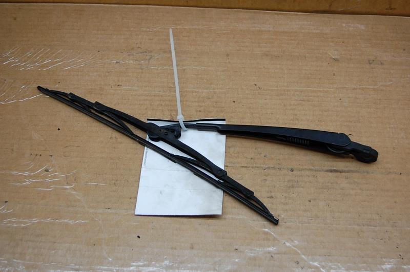 98 99 00 01 audi a4 wagon avant rear wiper arm