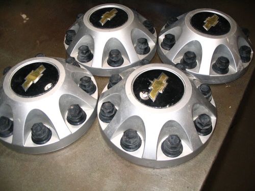 Chevy  lug bolt wheel rim center cap 8 x 7&#034; complete