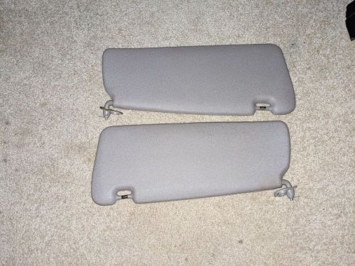 Bmw e36 sunvisors and clips ( screws)