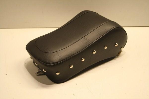 Harley davidson mustang softail backseat leather