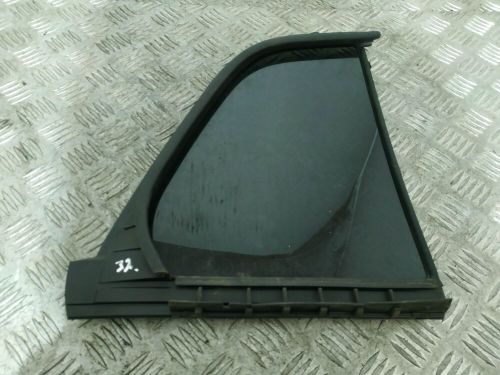 Toyota urban cruiser p1 small side window rear left 68189-52090 18145430-