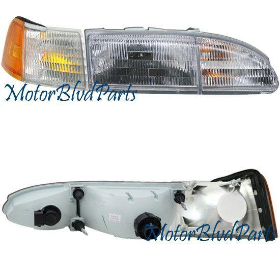 94-95 thunderbird headlight+corner light passenger rh r