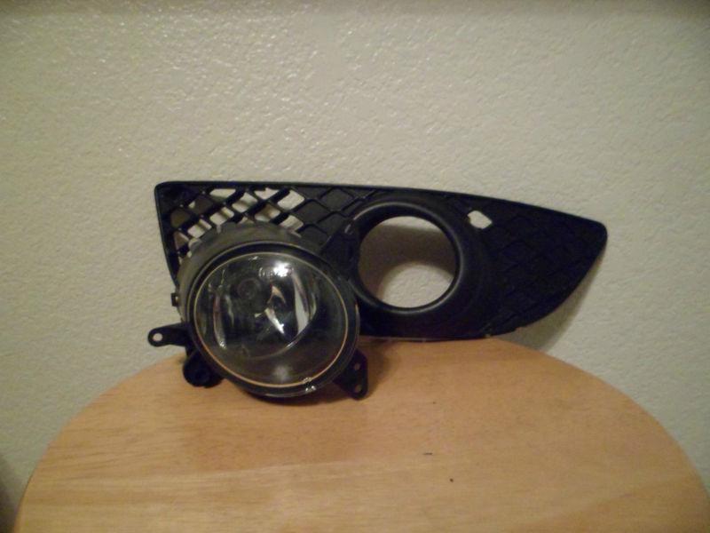 2008-2013 mitsubishi lancer / evo    ** passenger side fog lamp ** retail $ 150!