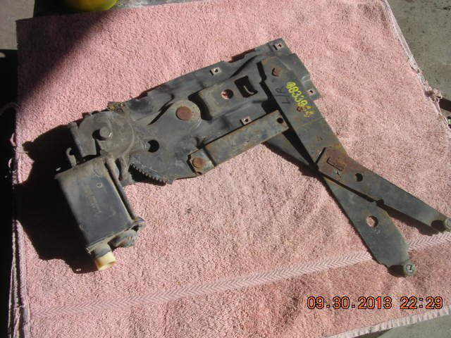 Cadillac  59 60 61 62 63 64 1961 4dr hdtp left rear power window riser