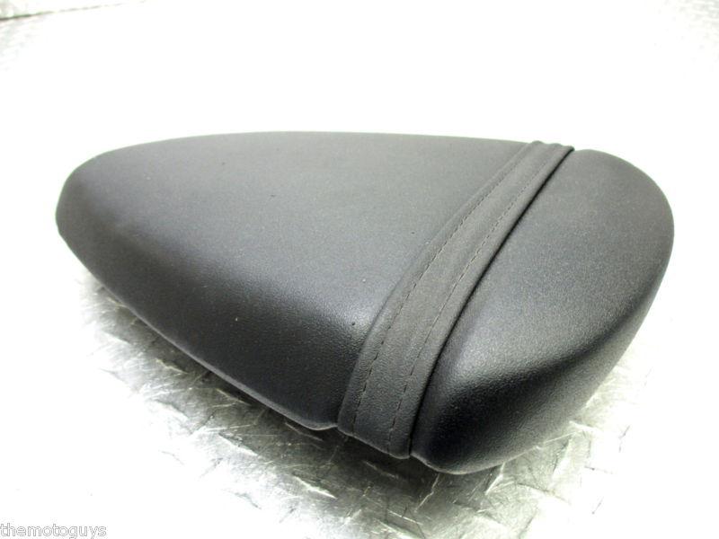 2000 98 99 00 01 02 03 suzuki tl1000r tlr1000 tl tlr 1000 oem rear back seat