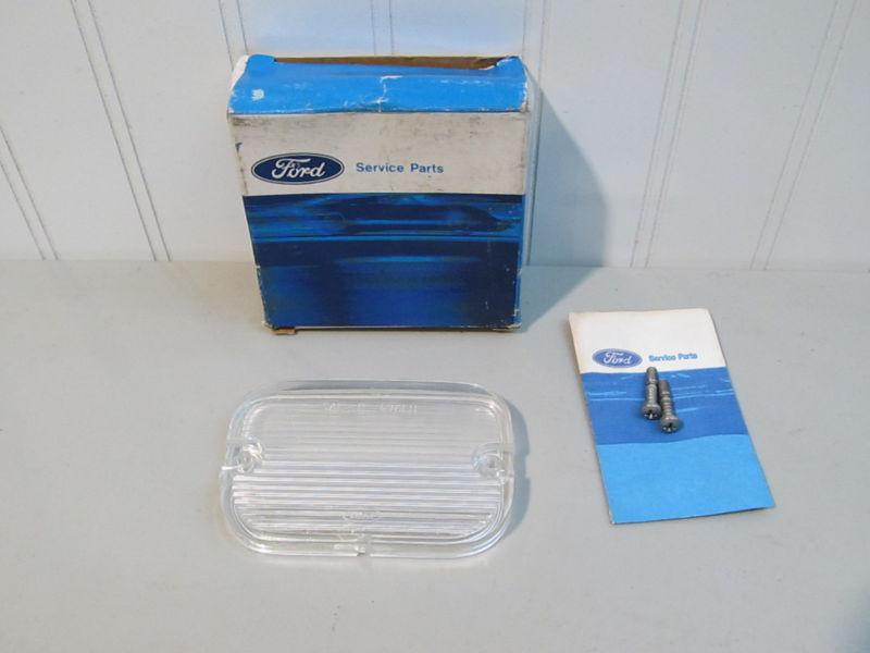 Nos 1969-1970 ford station wagon back up light lens