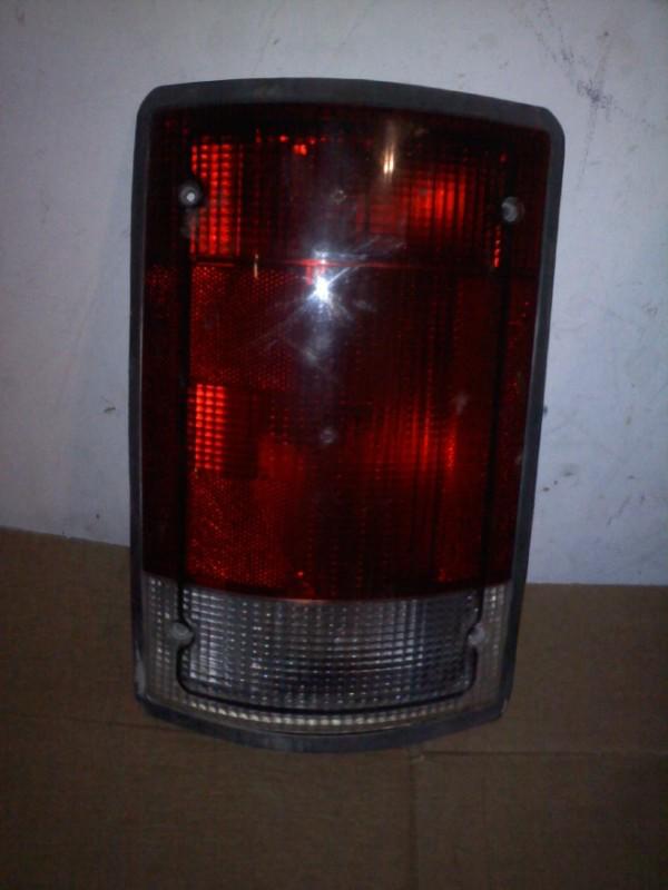 1996 ford econoline van used left rear tail light 95 97 98 99 00 01 02 03 04