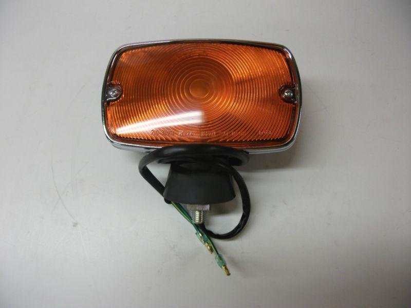 71 72 73 74 75 toyota fj40 front turn signal light assembly 81510-60200 