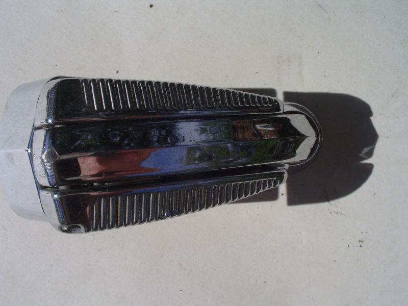 Exterior tailgate/window crank for 1962 rambler.