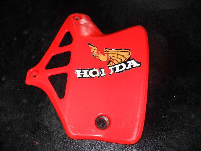 84 honda cr 250 cr250 radiator shroud right radiator shroud plastic