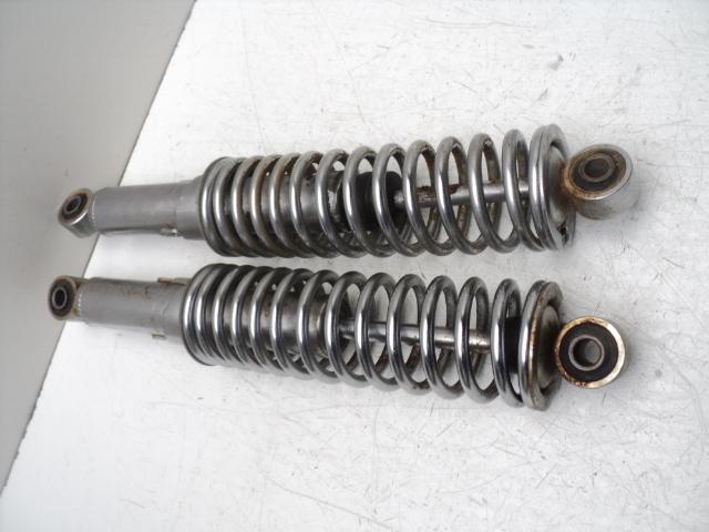 #3252 lt2 yamaha 100 rear shocks / springs