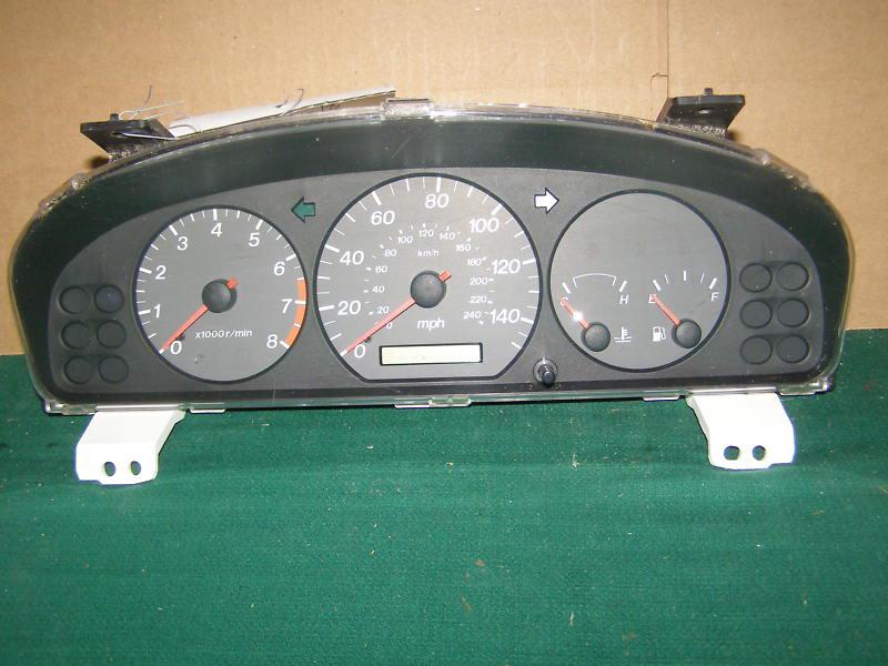 2000 2001 2002 mazda 626 speedometer cluster  54k  4 cyl