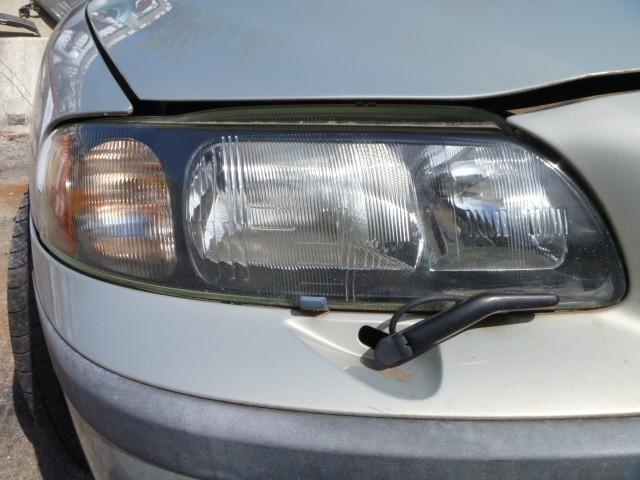 01 02 03 04 volvo v70 r. headlight wagon