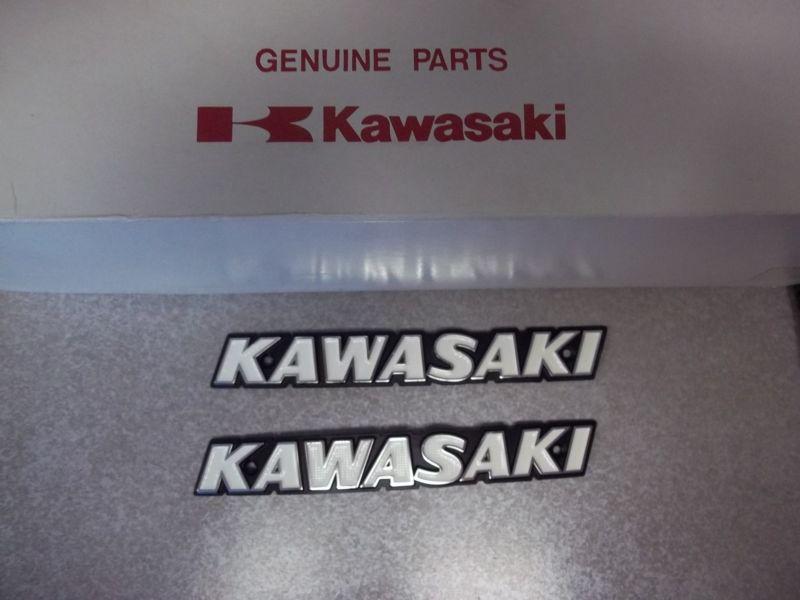 Nos 1976 kawasaki kz 900 ltd left and right fuel gas tank emblems 