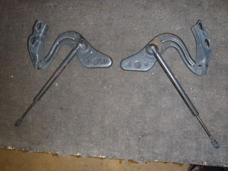 05-12 corvette c6 hood hinge set hinges with hood struts