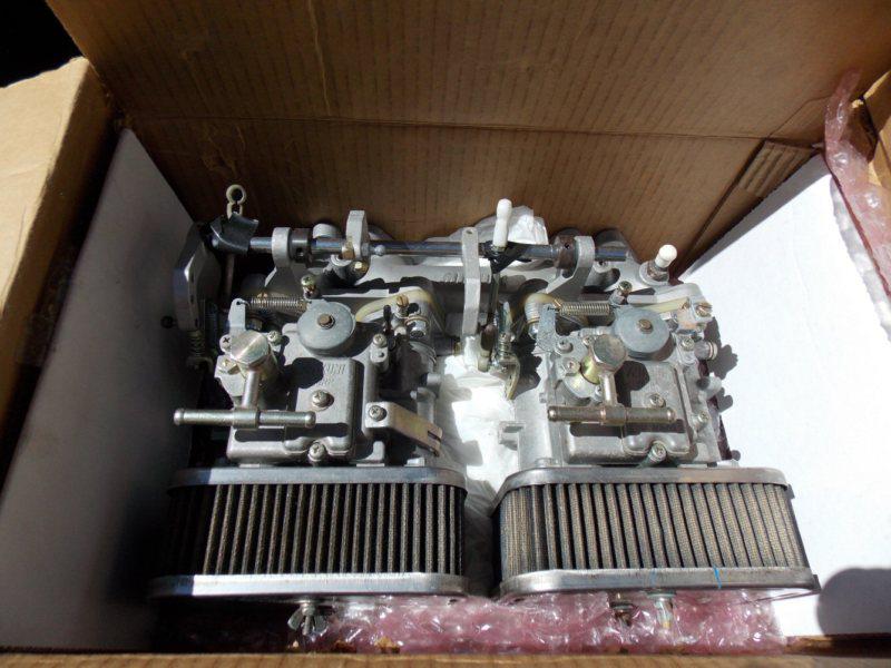 Datsun 510 - mikuni 40mm carburetors