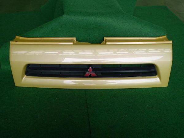 Mitsubishi toppo bj 1998 radiator grille [0110400]