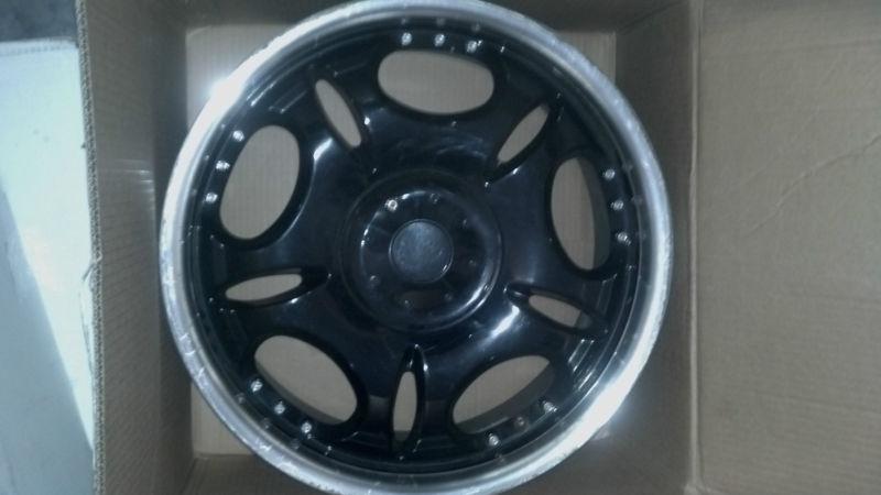 Set of 4 - 20" rims black with machined lip