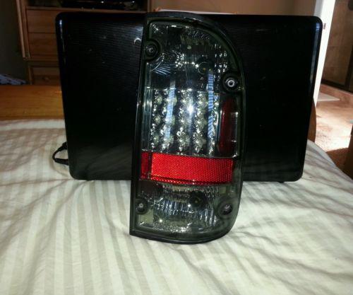 01-04 toyota tacoma led right tail light 