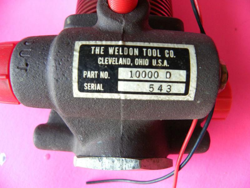 Weldon 28v fuel pump p/n 10000 d ( used )