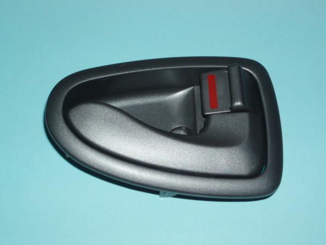 Hyundai accent  inside door handle front right door free s/h 2000-2006