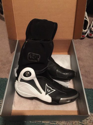 Dainese axial pro in motorcycle street boots leather white black eu 46 us 12.5