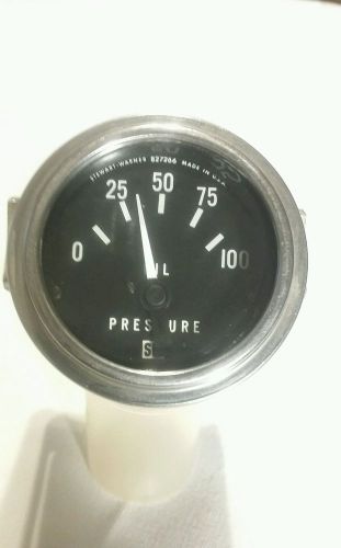 Vintage stewart warner 2-1/16&#034;oil pressure gauge 827266 usa 12v 0-100