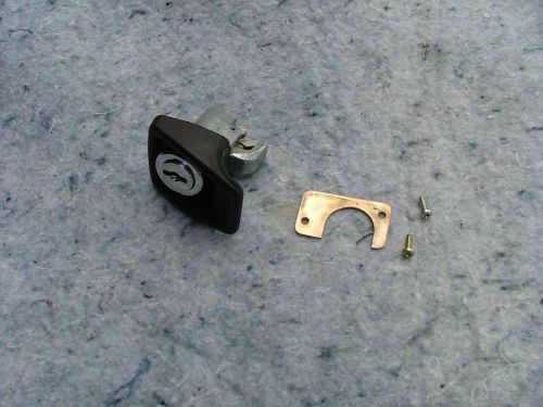 Jaguar xj6 glove box door lock / latch