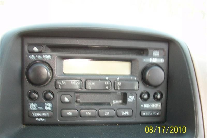 Radio/stereo for 02 03 04 honda crv ~ am-fm-cd-cass single disc