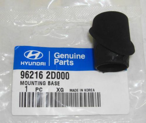 Hyundai oem 2000-2006 hyundai elantra 4-door antenna mounting base 96216-2d000 !