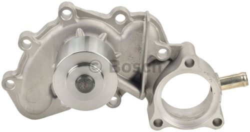 Water pump fits 1995-2004 toyota tacoma 4runner tundra  bosch