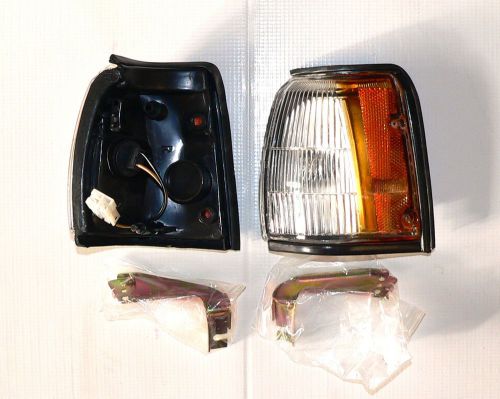 Corner lights rh &amp; lh pair for sentra sunny b12 1987-1988