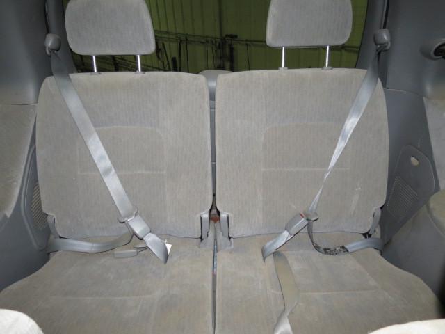 2005 kia sedona rear seat belt & retractor only 3rd row right gray