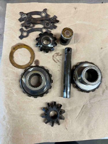 Triumph tr2-tr4a • original rear axle internal parts, used.  t8138