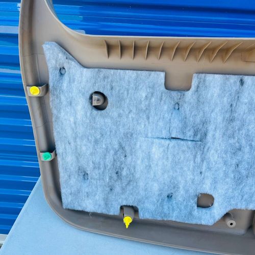 2002 jeep grand cherokee laredo rear trunk liftgate trim panel tan