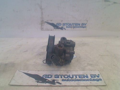 2003 power steering pump power steering pump toyota avensis wagon (t25/b1e)-