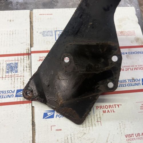 Mercruiser engine bracket