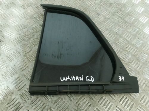 Toyota urban cruiser p1 rear window right 68188-52090 1.40 18145422-