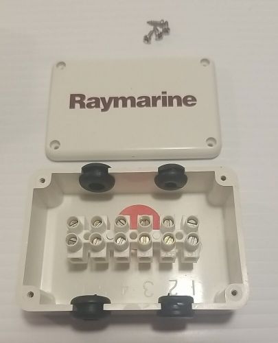 Raymarine r55006 / d108 seatalk auxiliary junction box w/ hardware