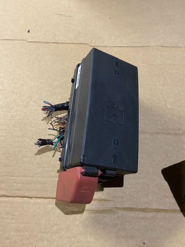 2008-2011 buick lucerne cadillac dts rear fuse box 13712250