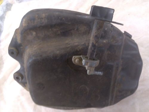 2001 honda trx250 recon fuel / gas tank with cap and petcock