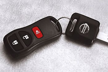 Genuine nissan remote control key fob (vehicles w/o i-key) 28268-zb700