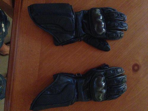 Icon merc glove