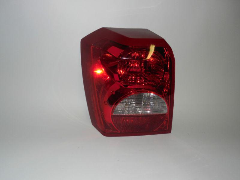 06 07 08 09 2010 2011 dodge caliber oem left tail light nice